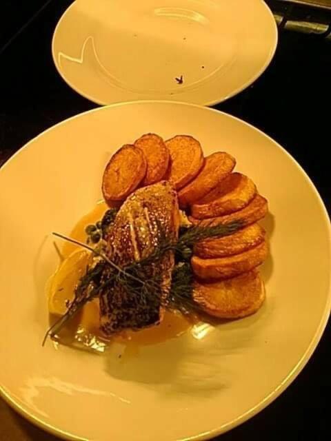 The Swan @ Stoford Ξενοδοχείο Εξωτερικό φωτογραφία A prepared dish of the fish